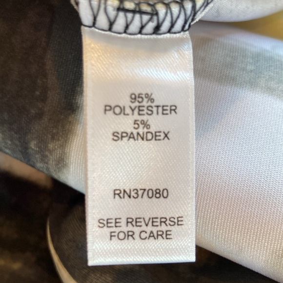 Fitted dress. Size 8. - Picture 12 of 13